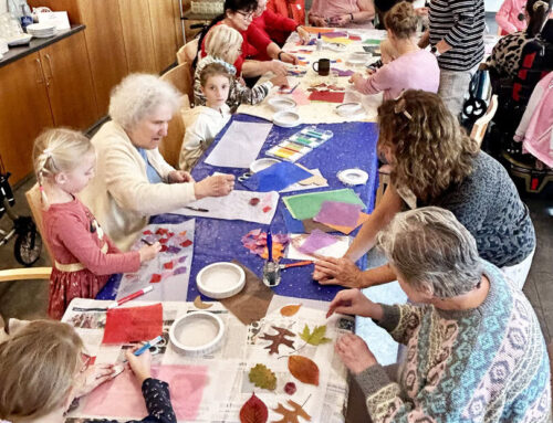 Generationenbasteln im Oskar-Scherrer-Haus – Laternen gestalten mit Herz